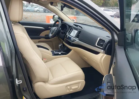 2019 Toyota Highlander Xle из США, поврежденный, VIN 5TDKZRFH7KS369597